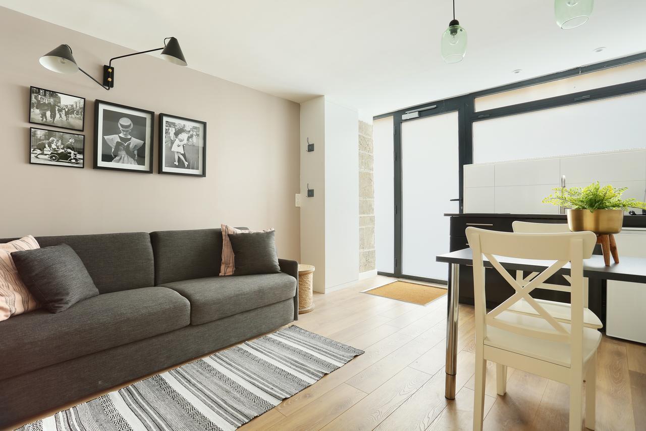 Rent A Room - Chenier Paradise パリ エクステリア 写真